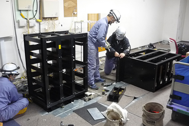 無停電電源装置(UPS)システム